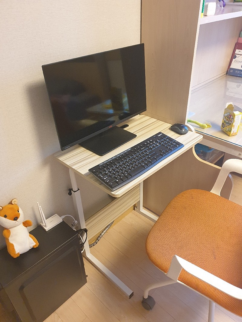 컴퓨터(노트북) 책상 팝니다