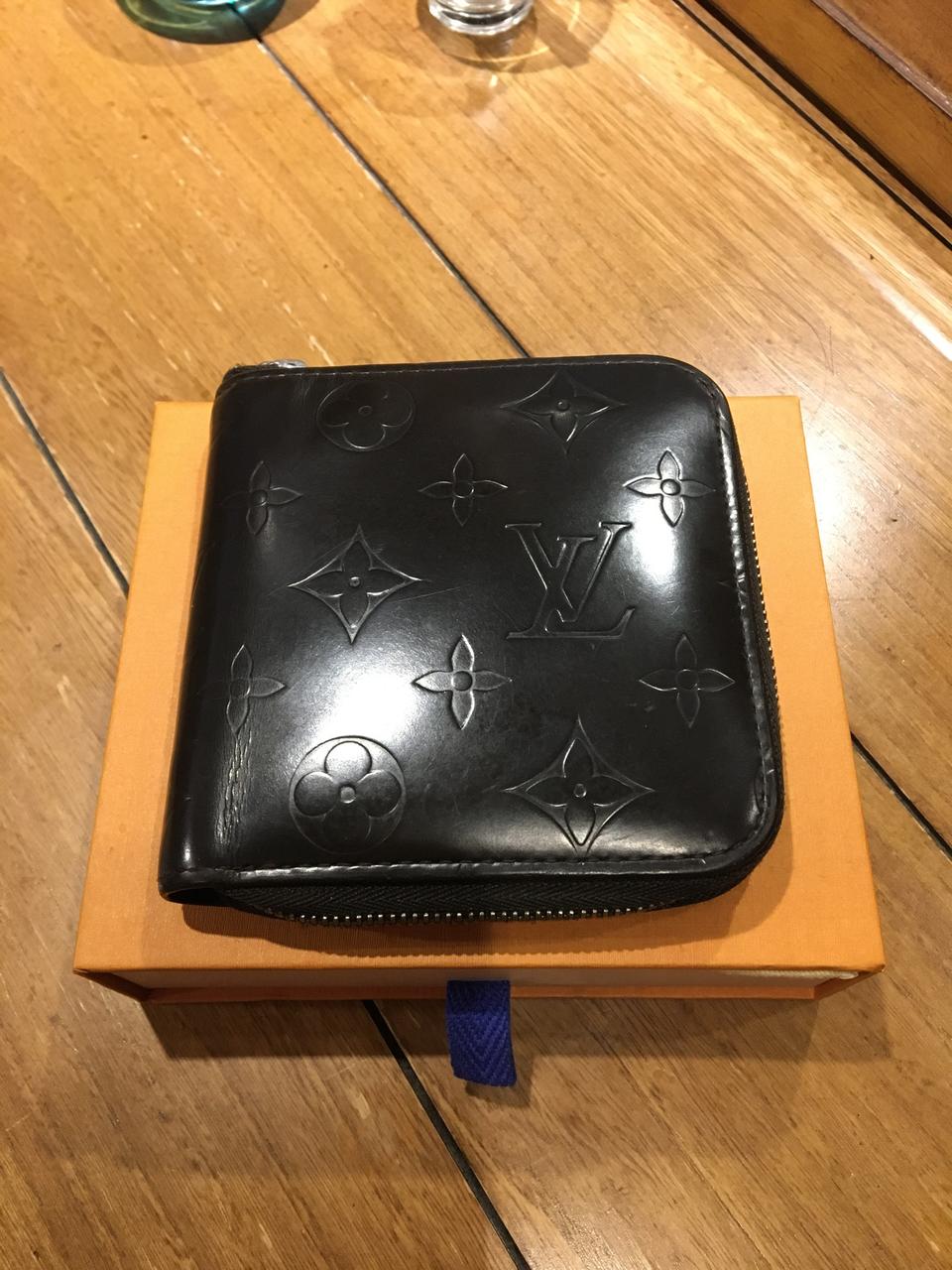 정품 루이비통 매트 지퍼 반지갑
