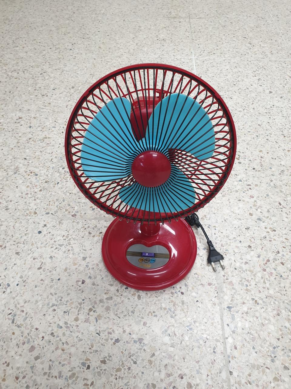 내구성 강한 소형 선풍기(회전, 철제망, 높이 약40센티)