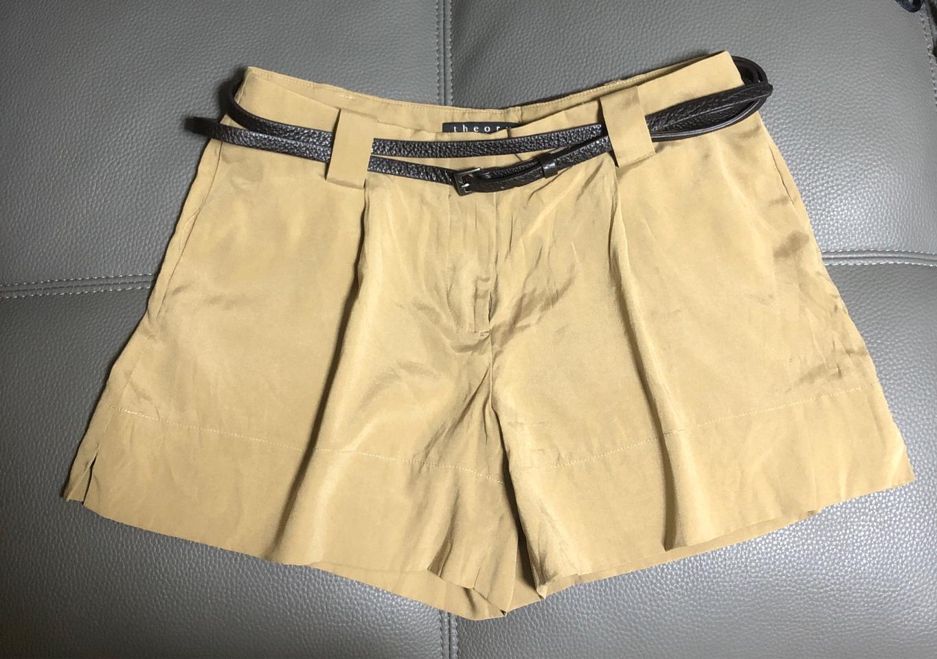 띠어리 실크반바지