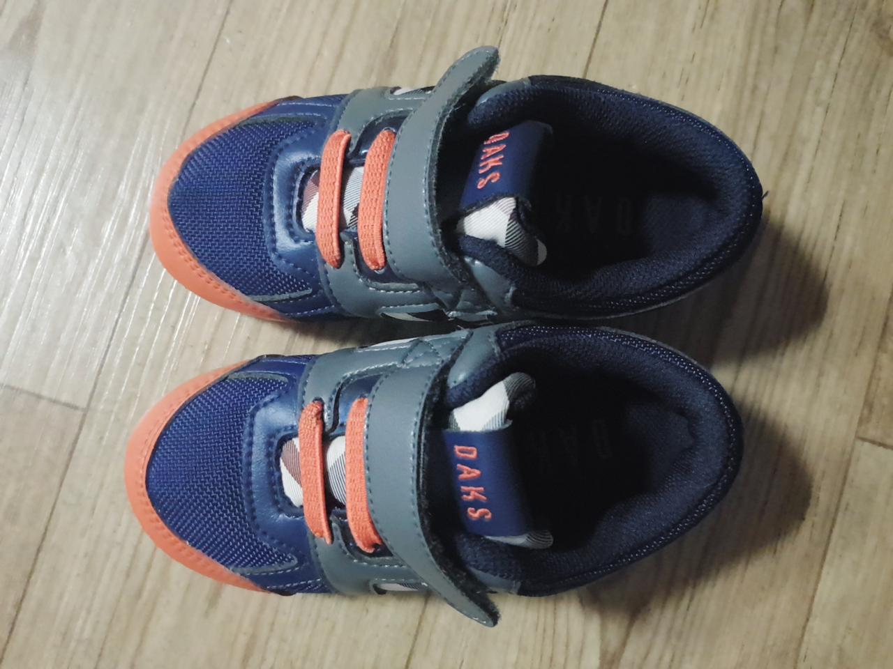 닥스 운동화 260-스토샌들 255 두개 덤