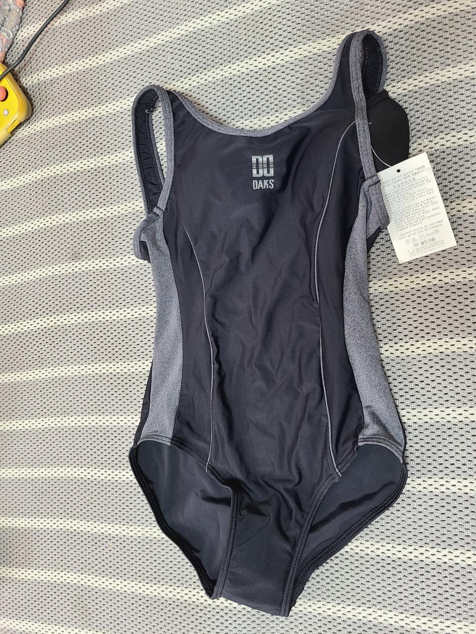 닥스수영복 시이즈M