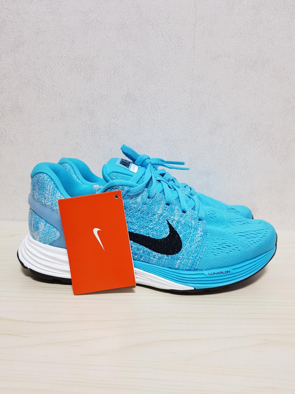 우먼스 나이키 루나글라이드 판매해요(235)!