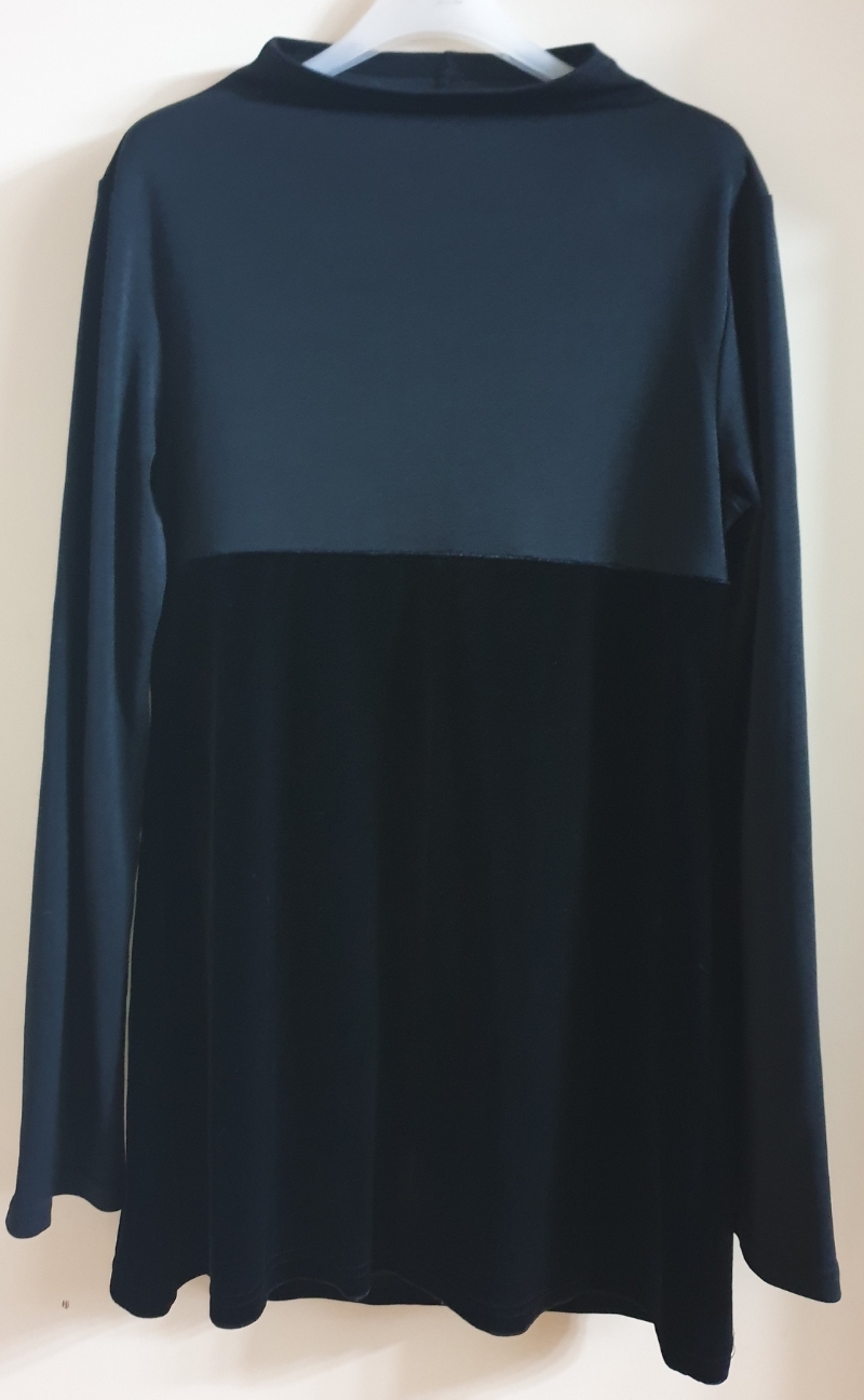 입술넥 뒷셔링 롱블라우스(블랙 )