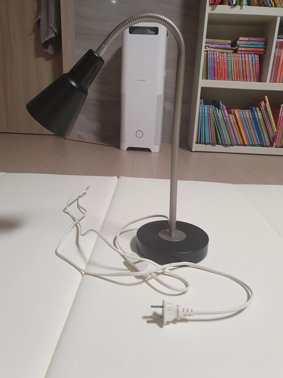 이케아 데스크용 램프 스탠드 판매욥!!