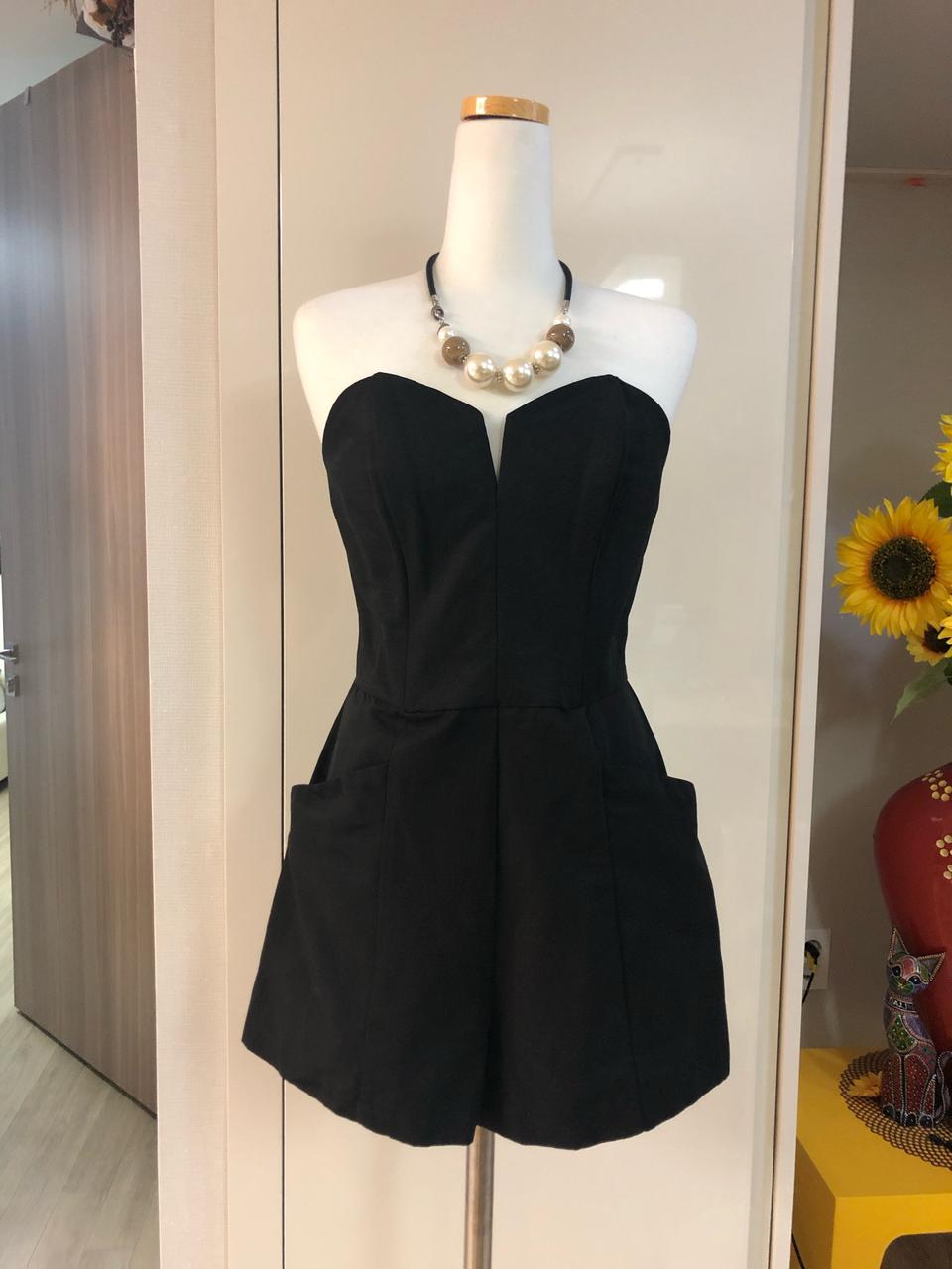 h&m 블랙 숏 점프수트 (1회 착용)