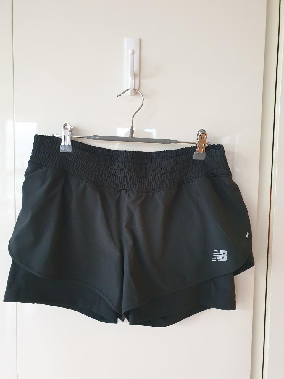 뉴발란스 여성 트레이닝 반바지