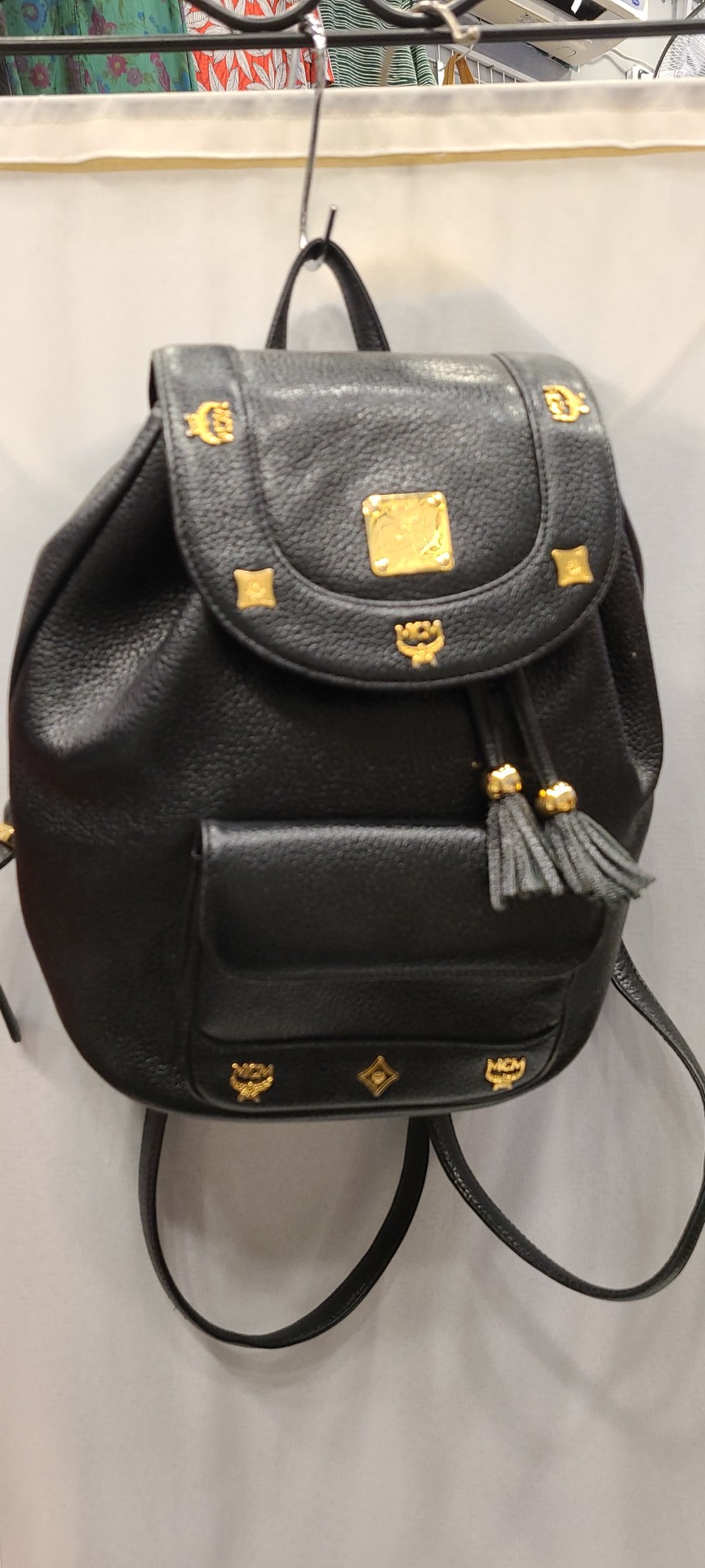 엠씨엠 미니 술달린 백팩 거의 새것 예뻐요!