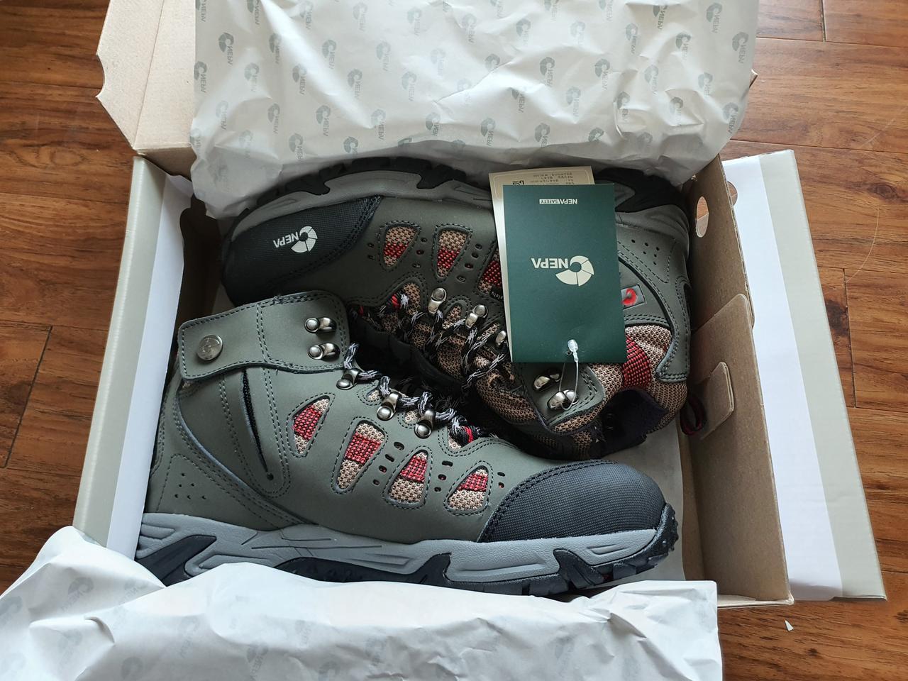 (새제품) 네파 6인치 270, 275사이즈 안전화 팝니다.