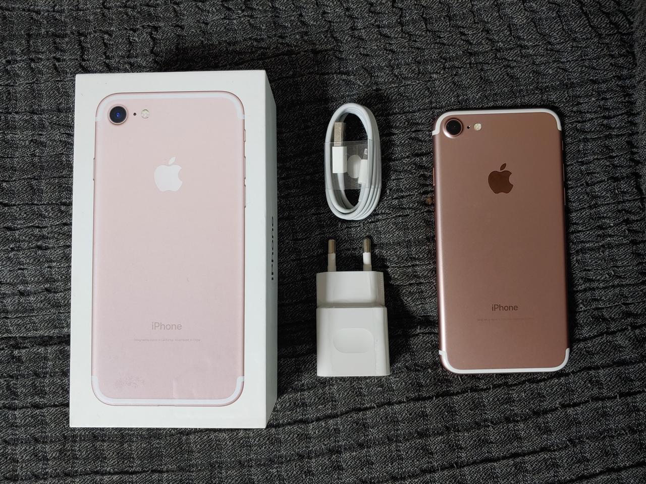 아이폰7 256G 로즈골드 색상 팝니다~