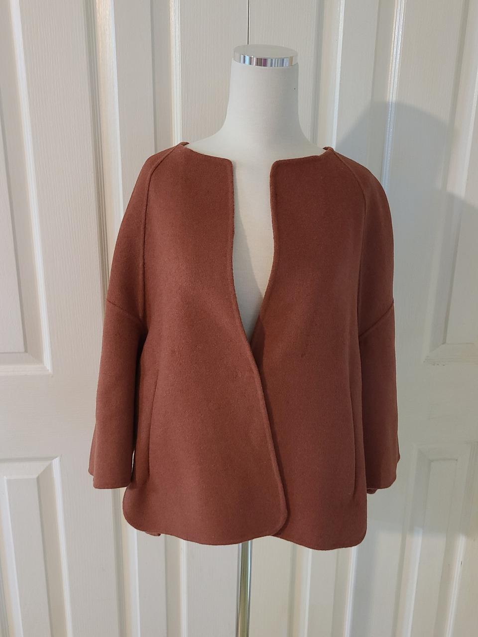 (새상품)코인코즈 핸드메이드코트