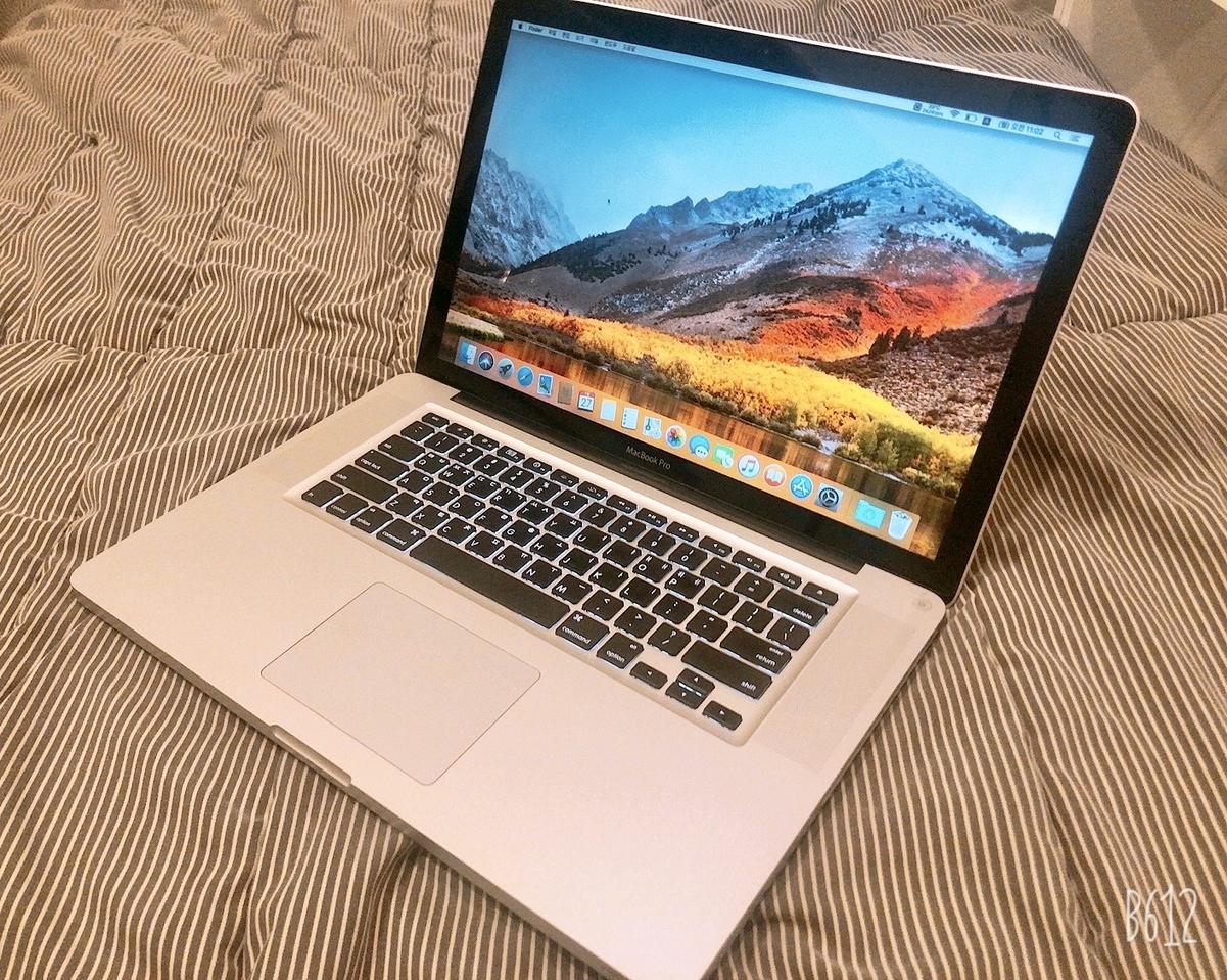 맥북프로 i7/8G/240SSD 15인치.