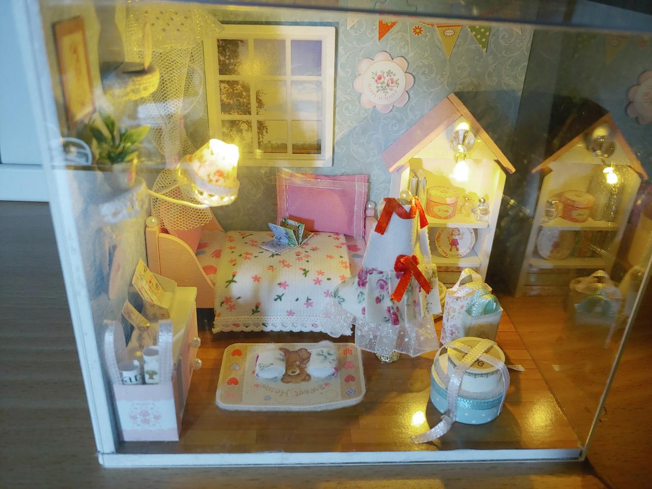 diy 미니어처 하우스 완성품(카멜라의 공주방) 판매합니다