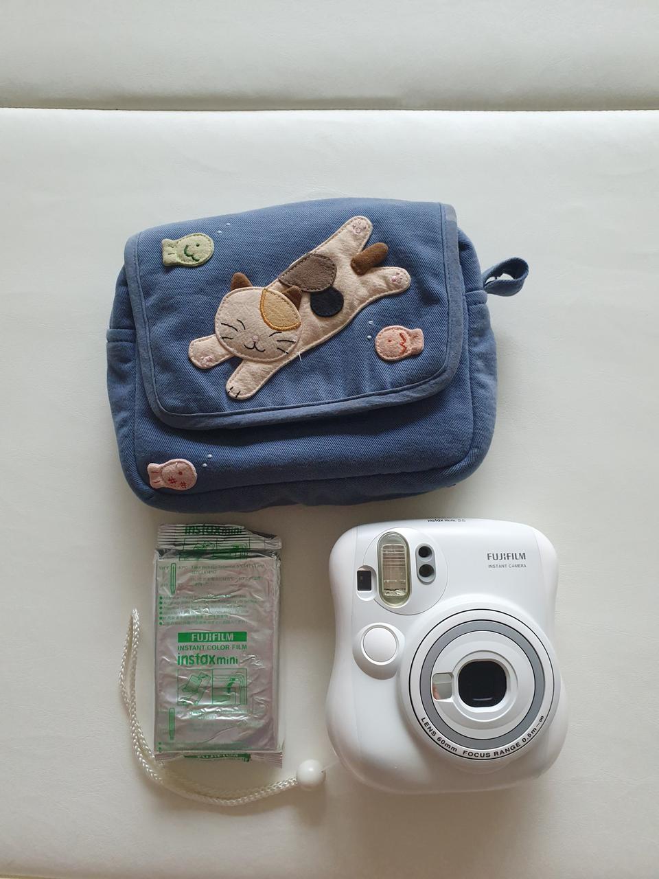 폴라로이드 카메라 저렴하게 판매합니다~~!!