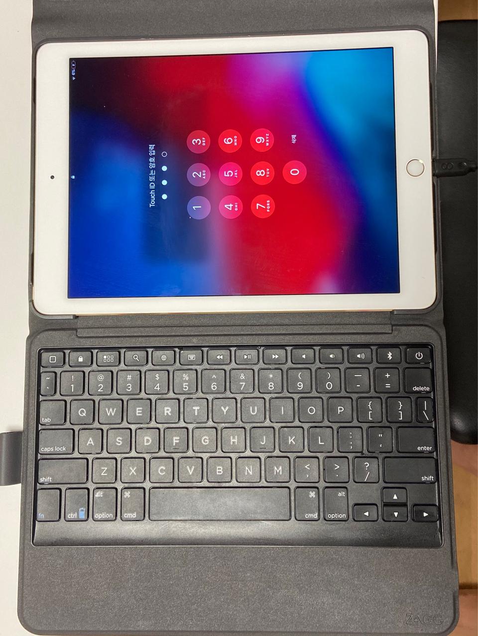 아이패드 air2 /64 팝니다