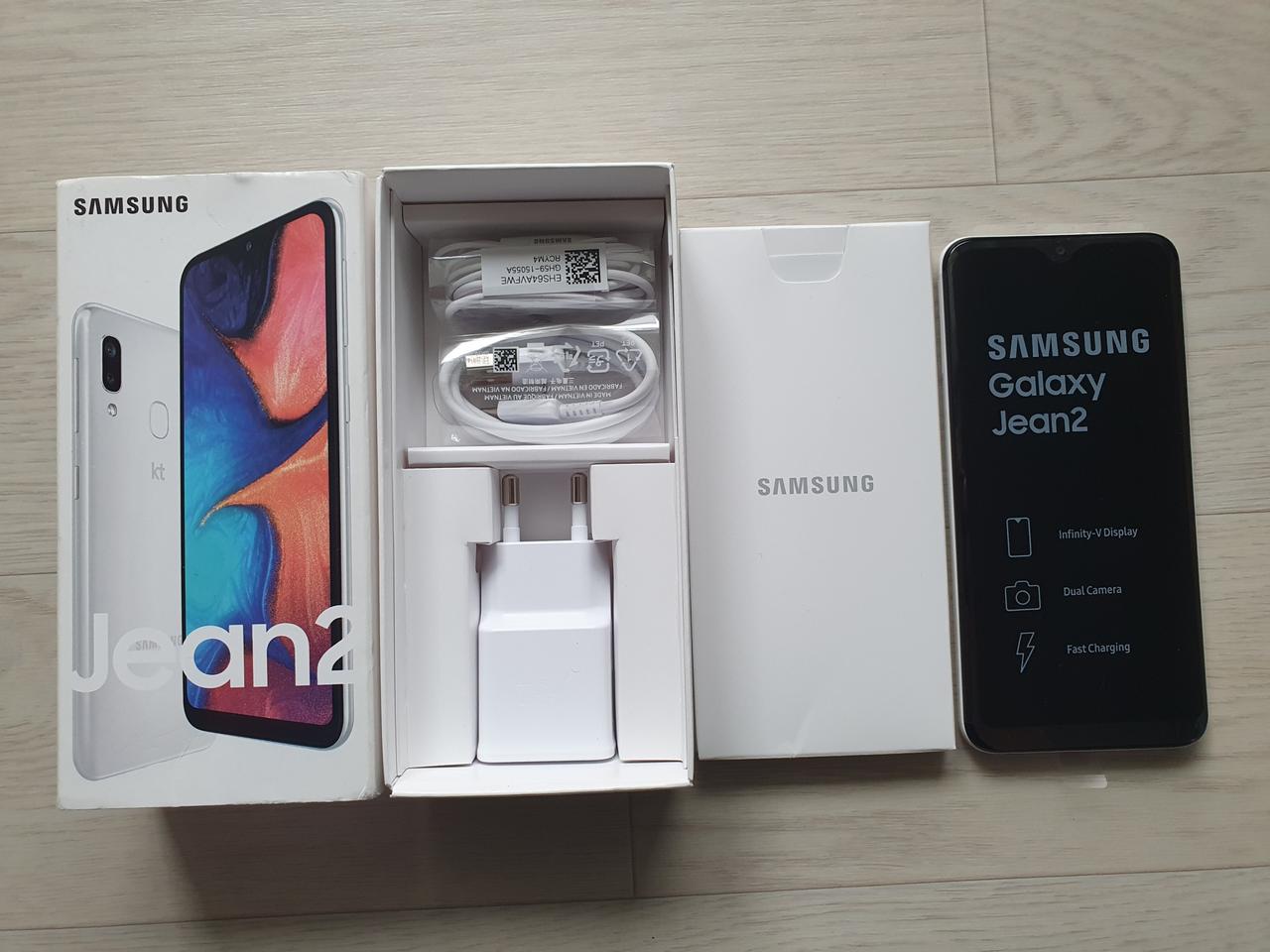 KT 갤럭시 진2 A202K 화이트