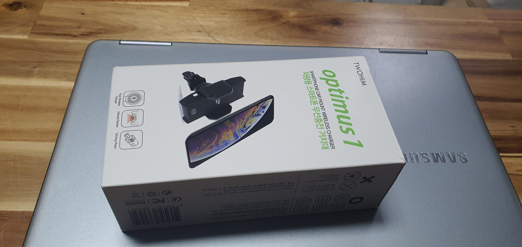 옵티머스1 차량용 무선충전기 새것