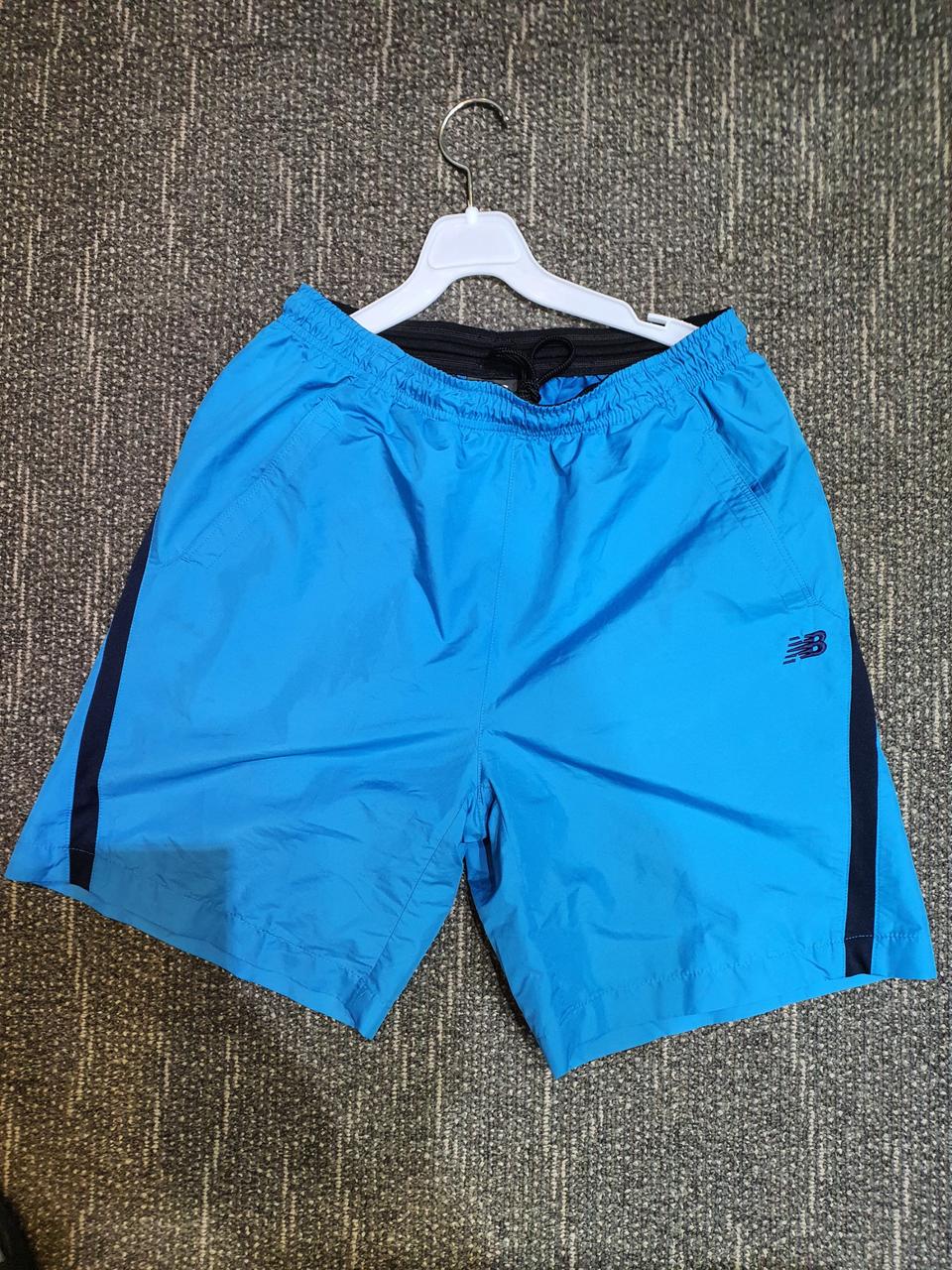 뉴발란스 이쁜 반바지입니다.100사이즈L