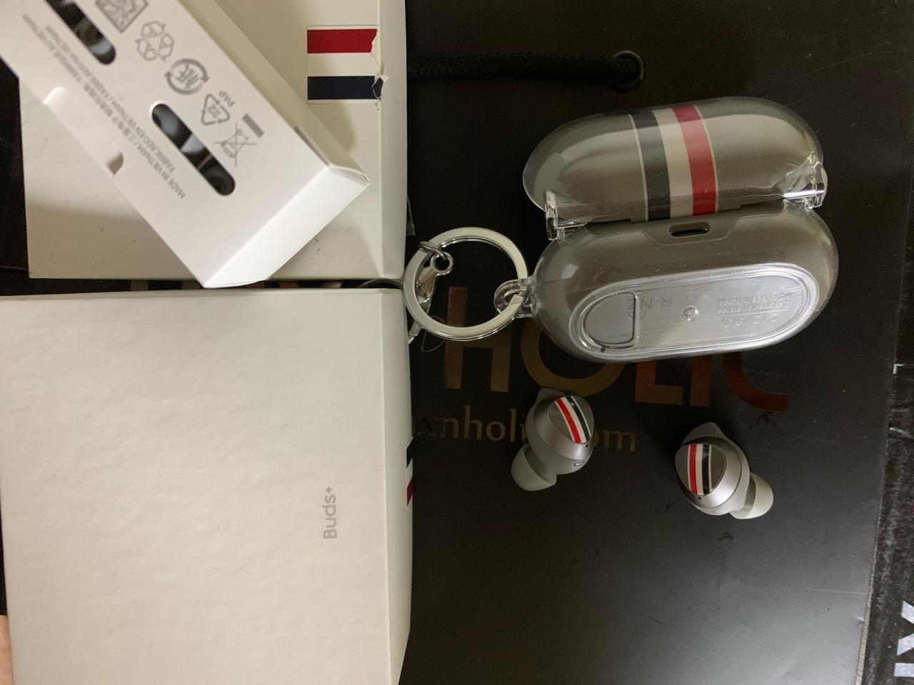 갤럭시버즈 톰브라운 급처 갤럭시 버즈 라이브 에어팟프로