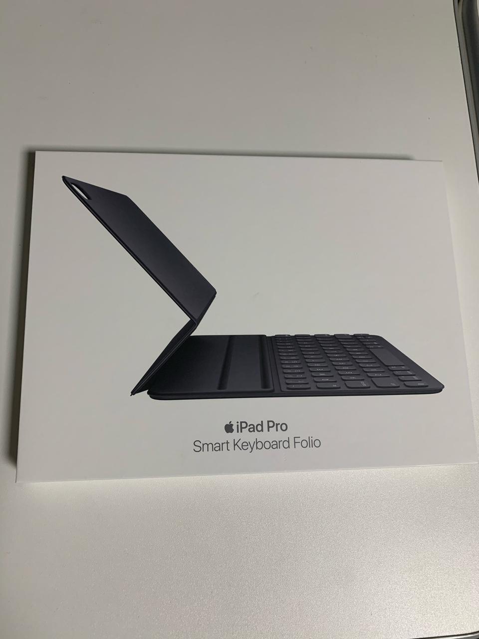 아이패드 프로 3세대 11 스마트 폴리오 키보드 케이스 MU8G2KH/A