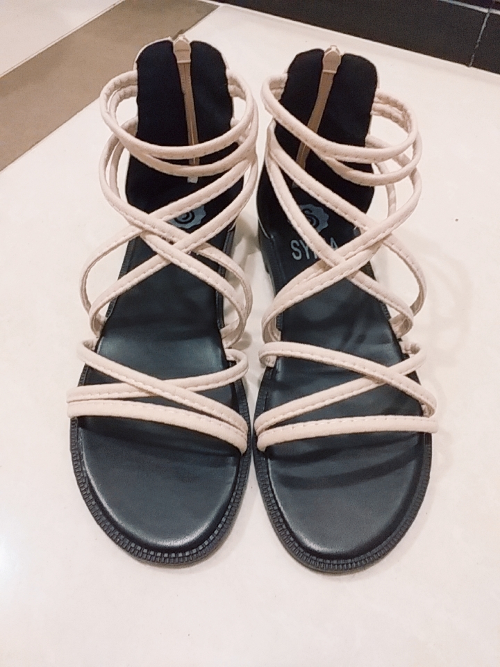 새상품♡ 레이스업 샌들 38사이즈(240~245)
