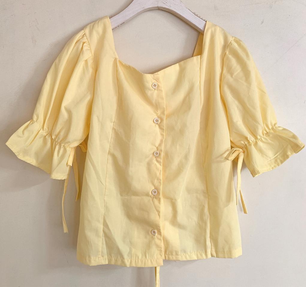 새 옷) 스퀘어넥 코르셋 퍼프 리본소매 블라우스