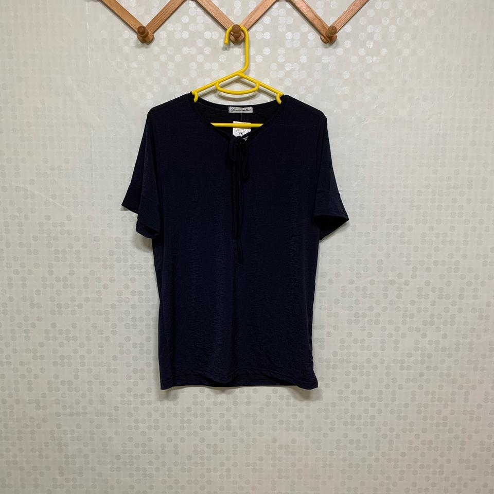 [새상품] 코코티에 95 네이비 넥리본 냉장고 반팔티셔츠