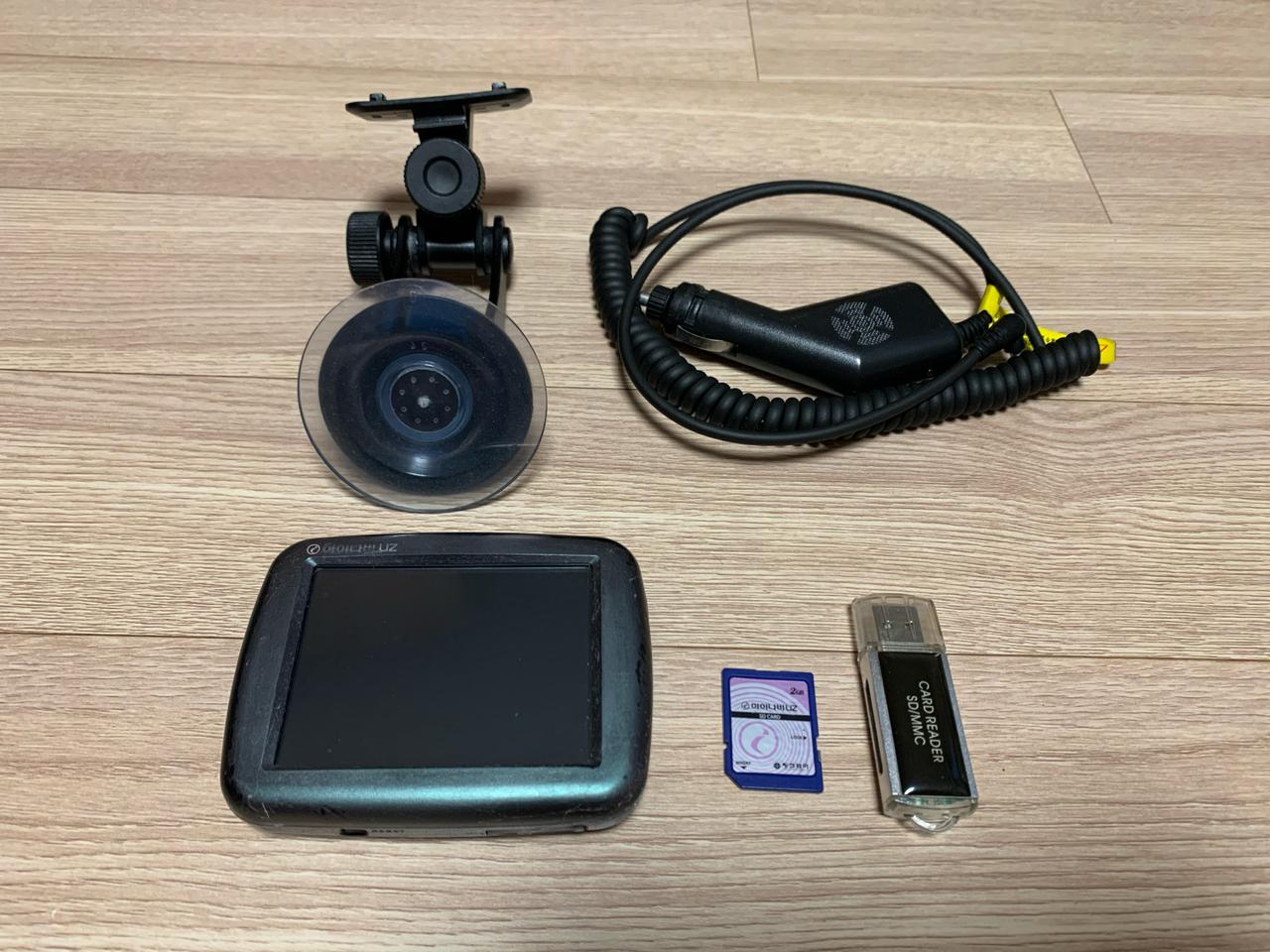 아이나비 UZ 소형 내비게이션