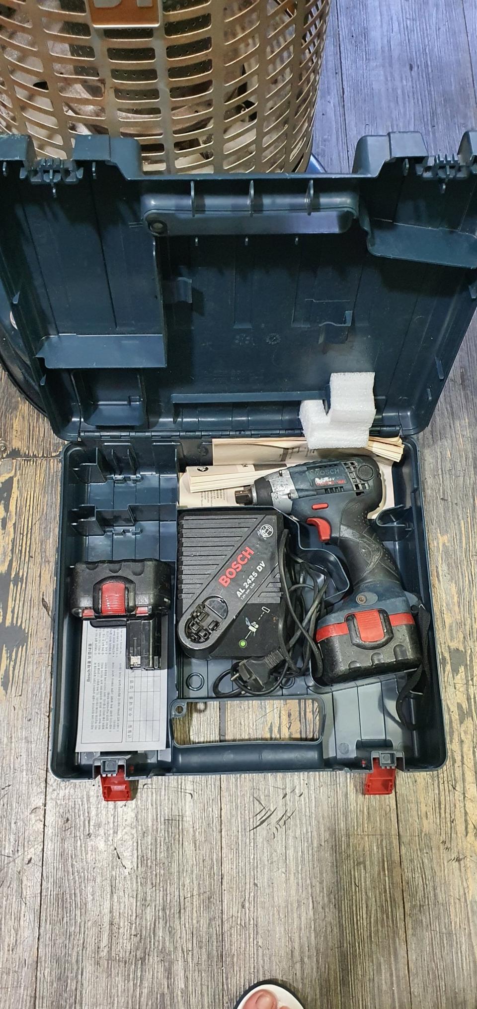 보쉬14.4 니카드충전 드릴(임팩렌치)