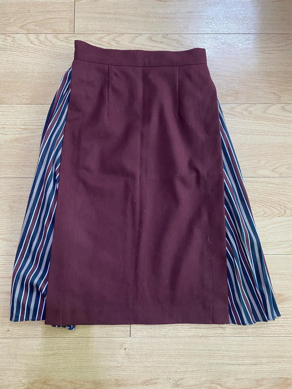 여성 스커트 새것 (사이즈S)