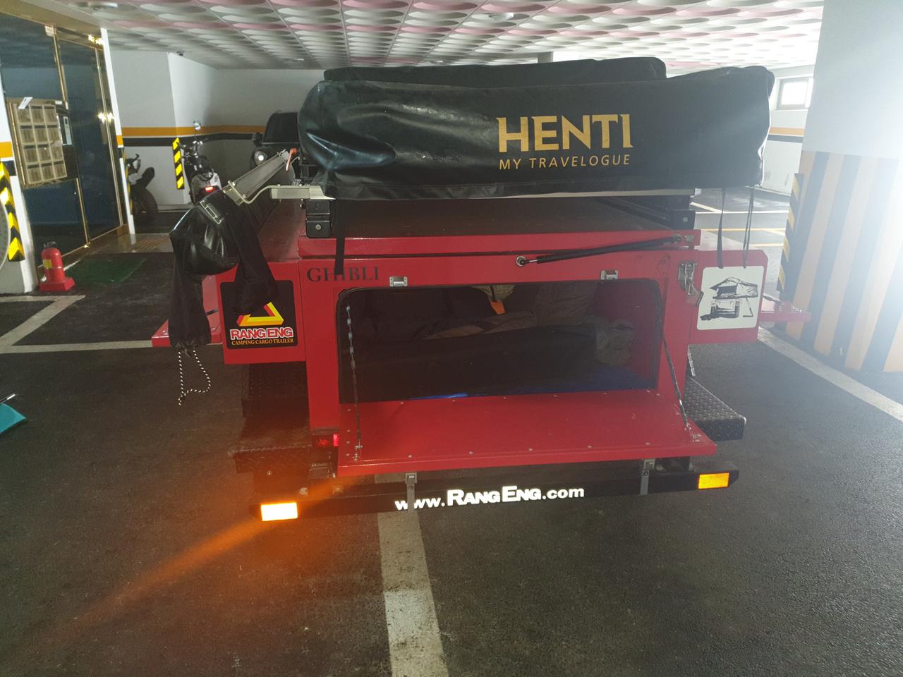 기블리 캠핑 트레일러 판매합니다