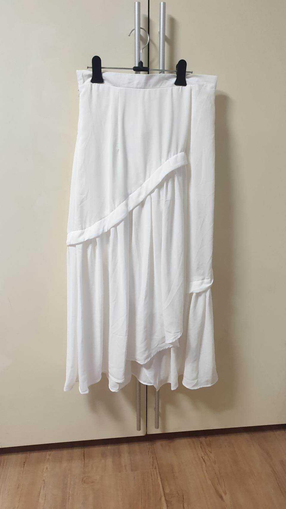 롱스커트 화이트