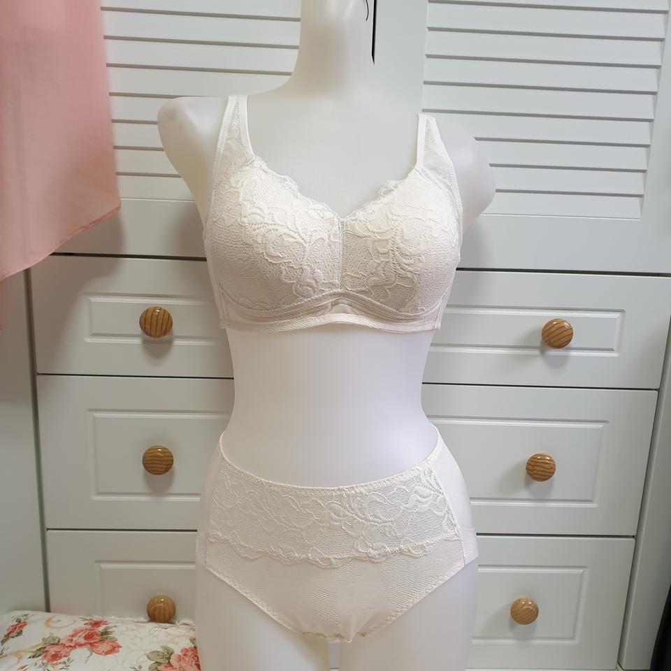 비비안이즈미 브라75A.75C.80A.80B.80C