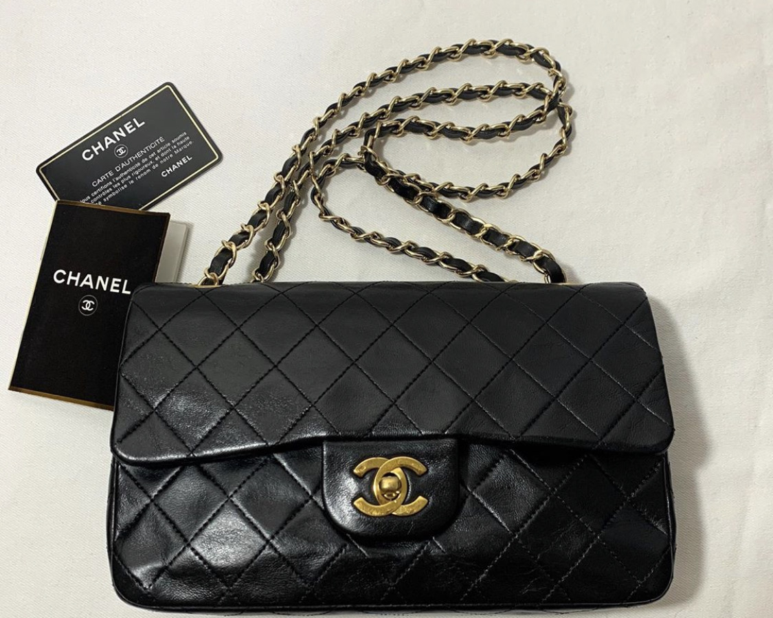 샤넬 클래식 플랩백 정품