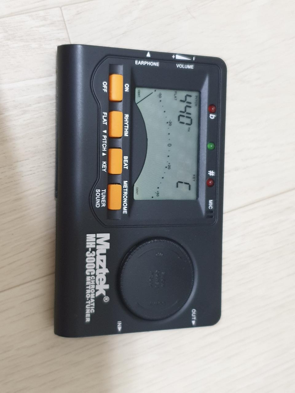 기타 튜닝기. 메트로놈