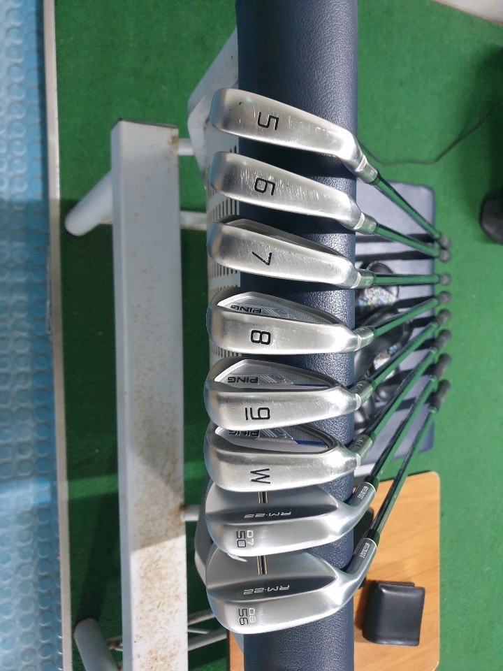 좌타(왼손) 아이언 팝니다~