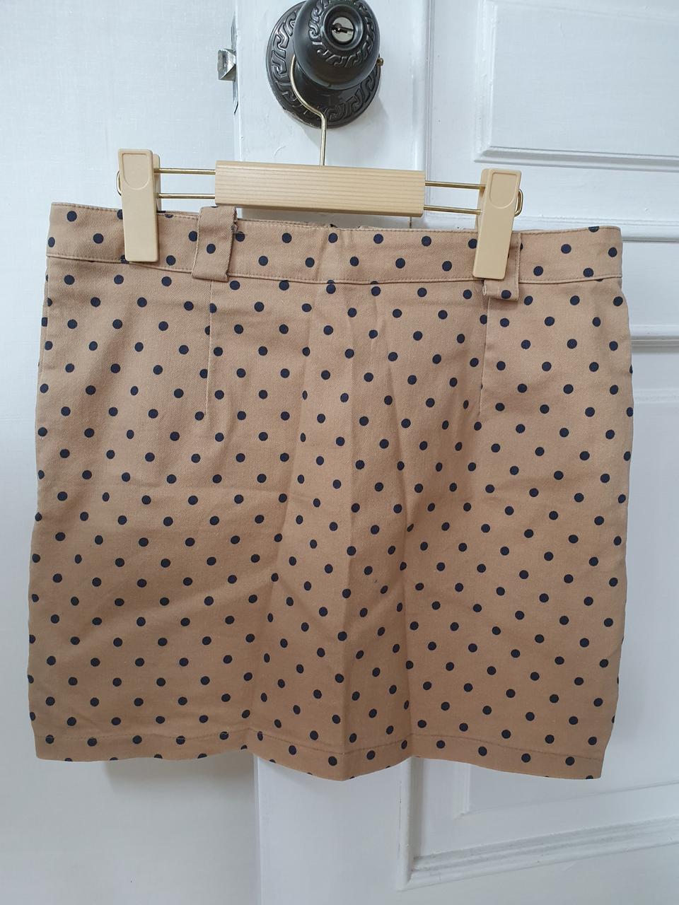 도트무늬 치마