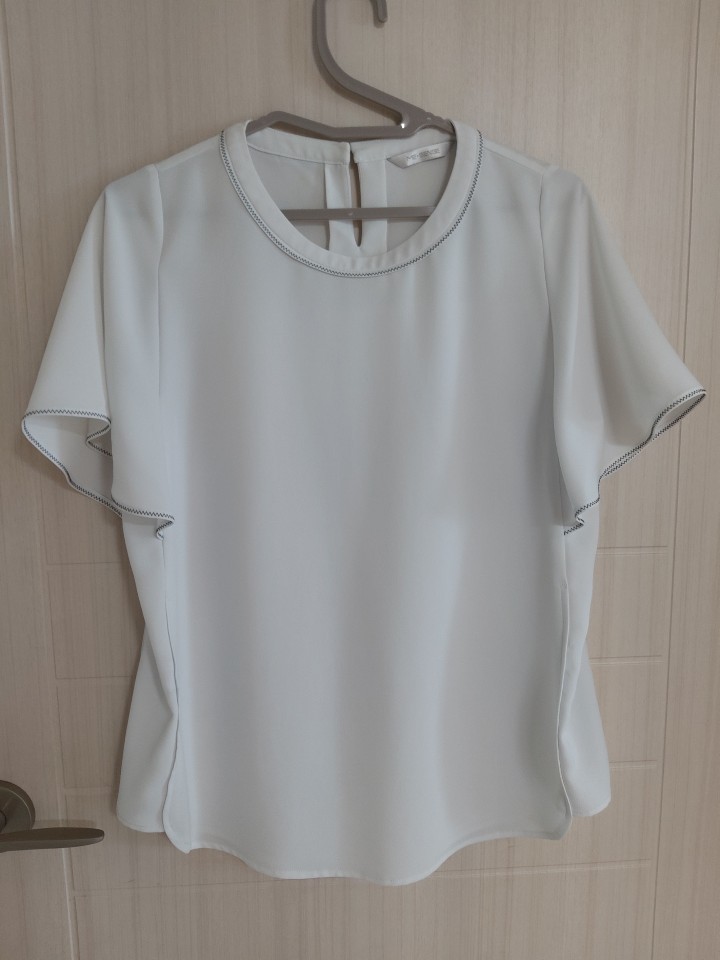 ❤반팔블라우스 거의 새것❤