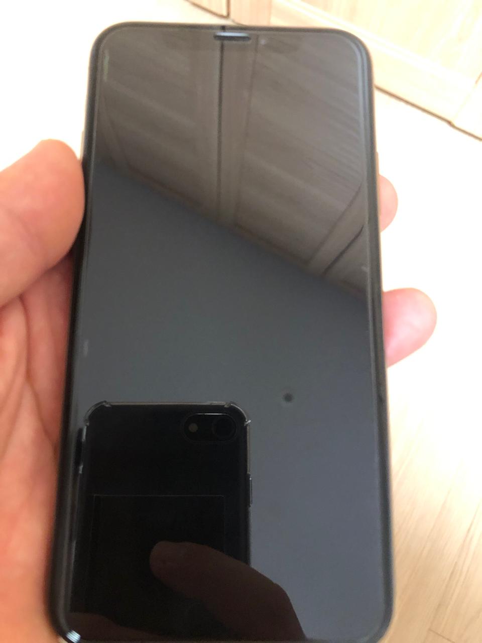 아이폰xs 256 골드 팝니다.