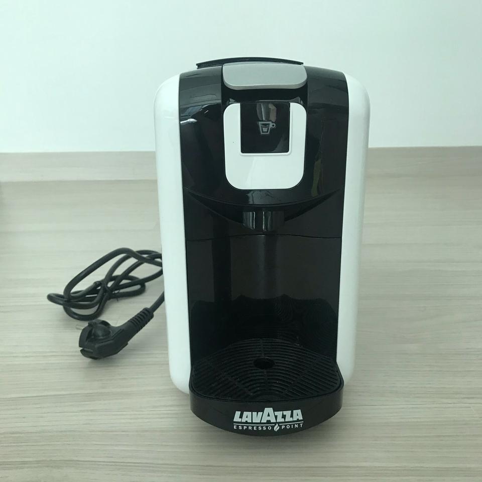 가격내림—>[LAVAZZA] 커피머신