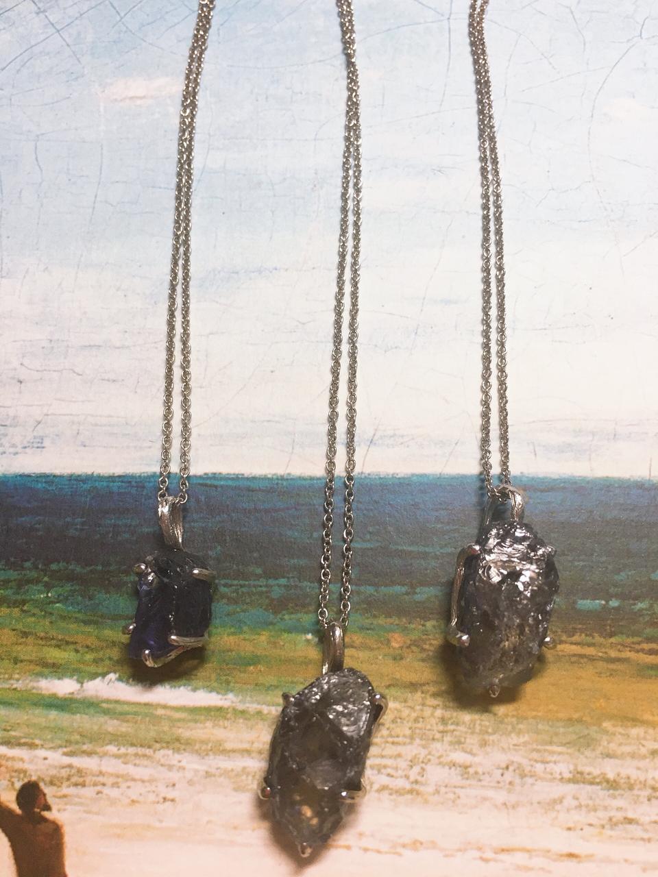 (새제품)탄자나이트 목걸이 팔아요