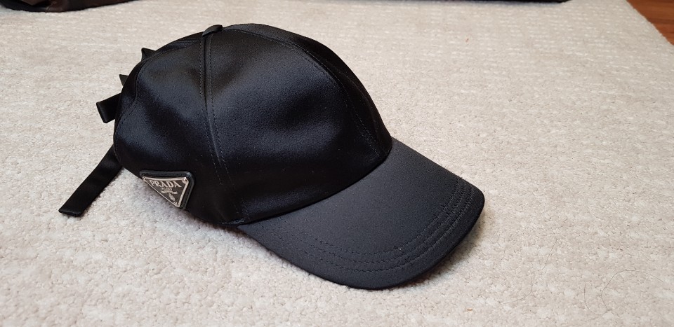 프라다나일론캡