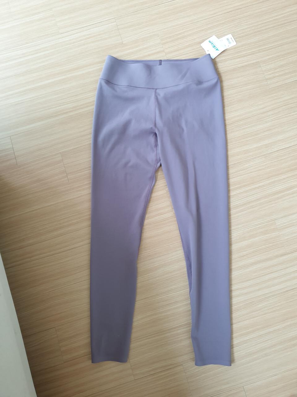 유니클로에어리즘레깅스