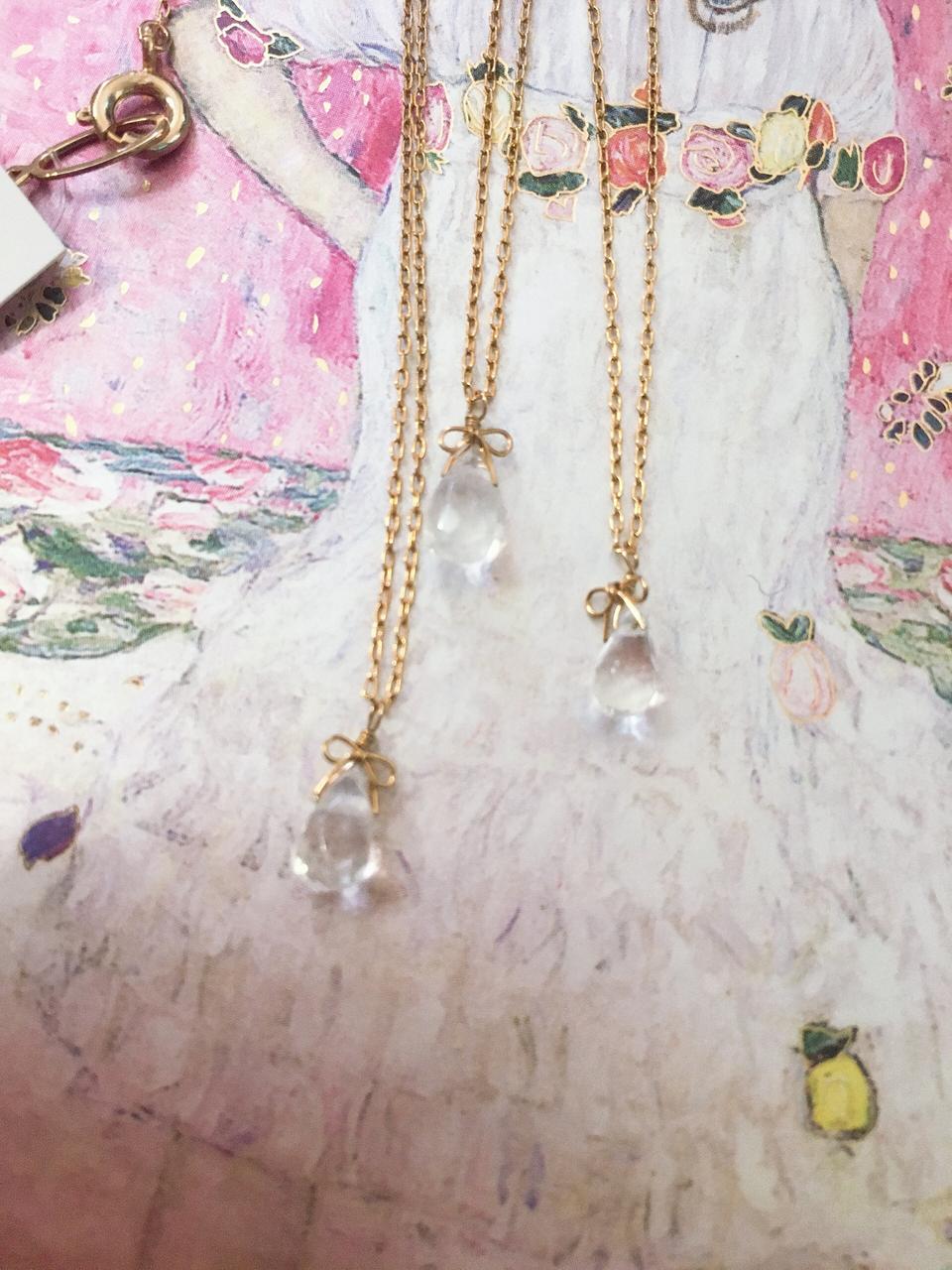 (새제품)귀염뽀짝 리본 로즈쿼츠 목걸이입니다