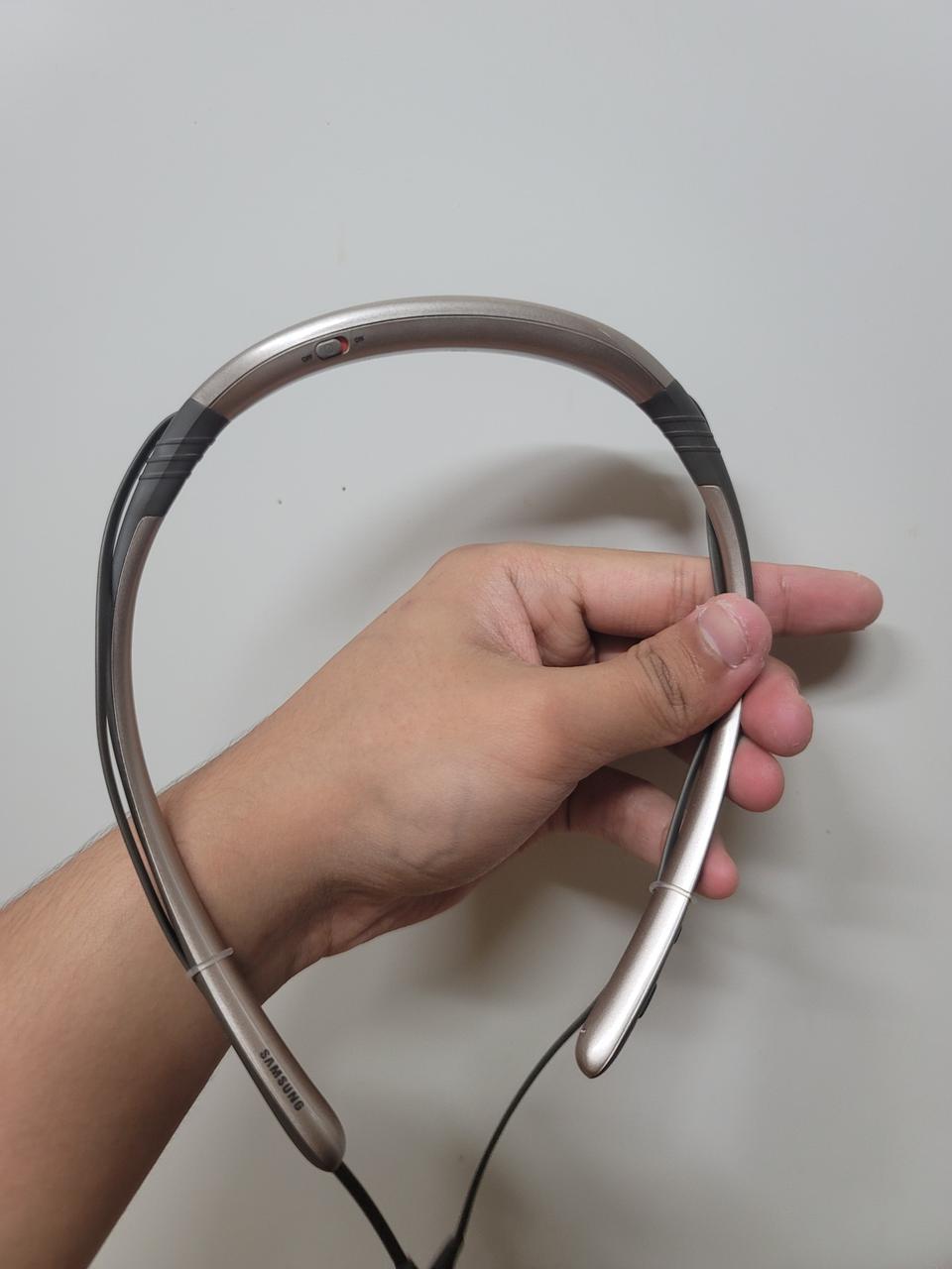 삼성 레벨 U(유) 팝니다.