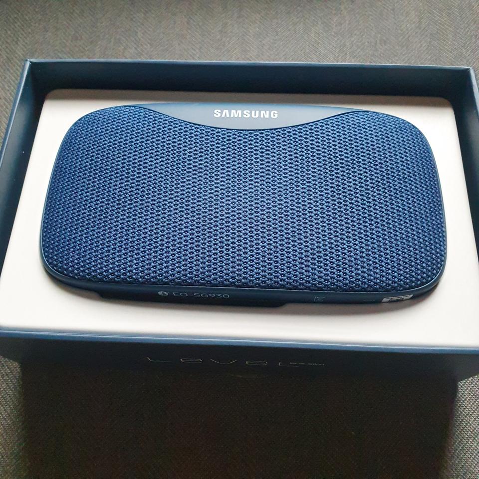 삼성 LEVEL Box slim (미사용)