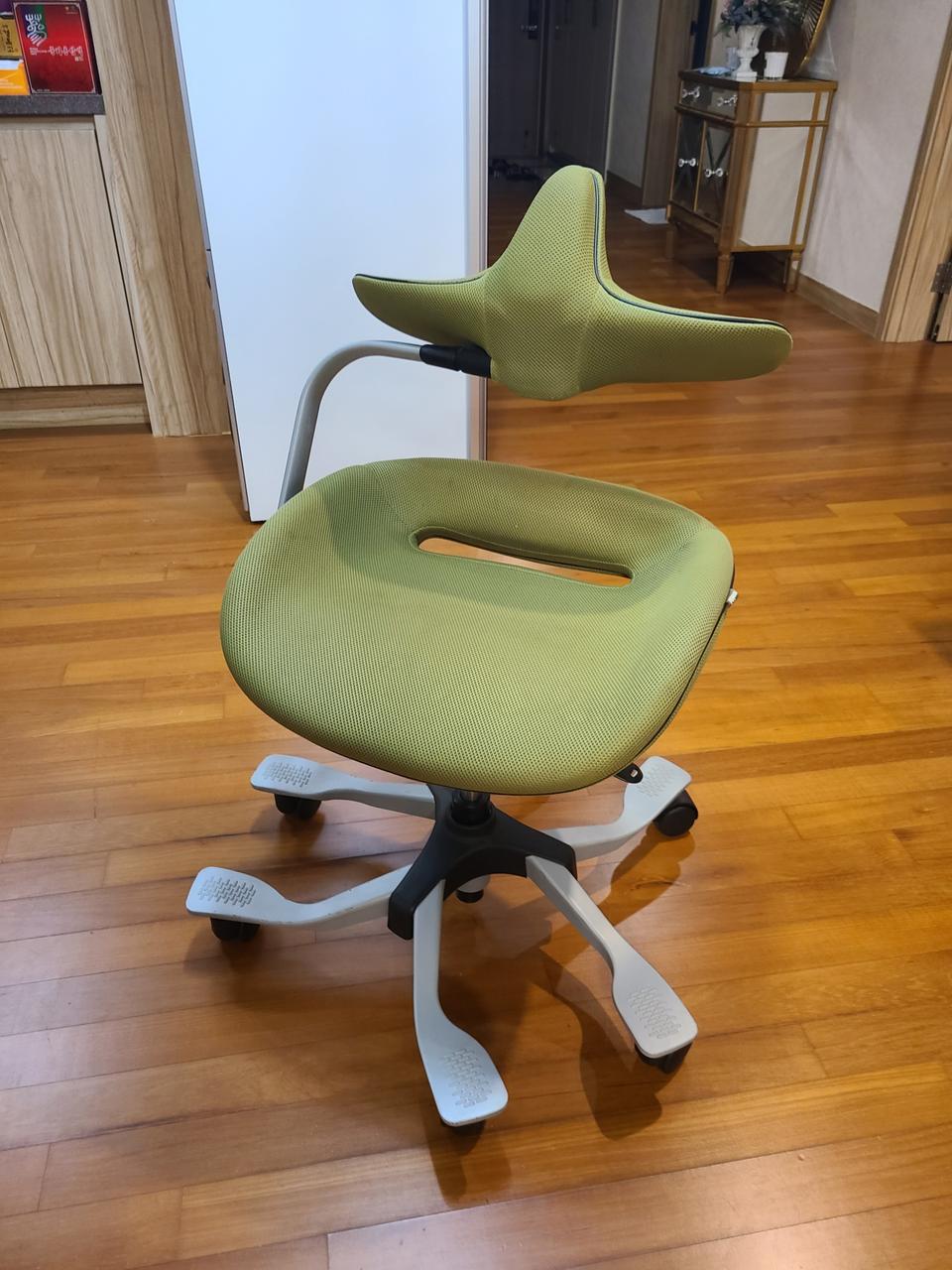 무료나눔 자세 교정 의자