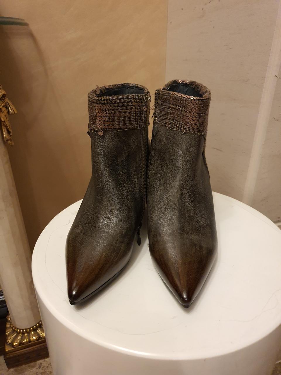 (새상품)천연가죽 스팽글비즈 앵클부츠