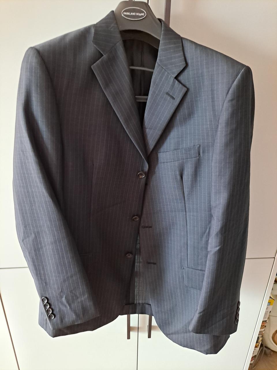 소르젠떼 정장 셋트 팝니다.