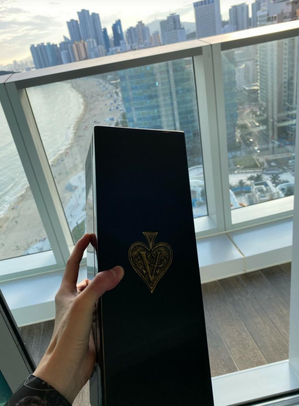 Bon 본 폭스퍼 패딩